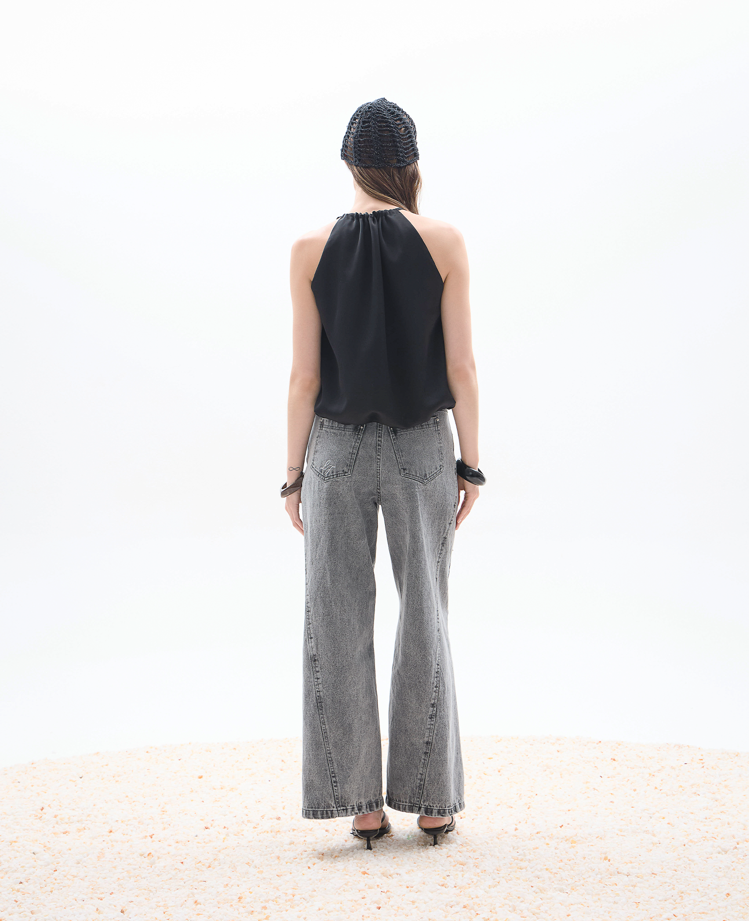 Fresia - Black Top