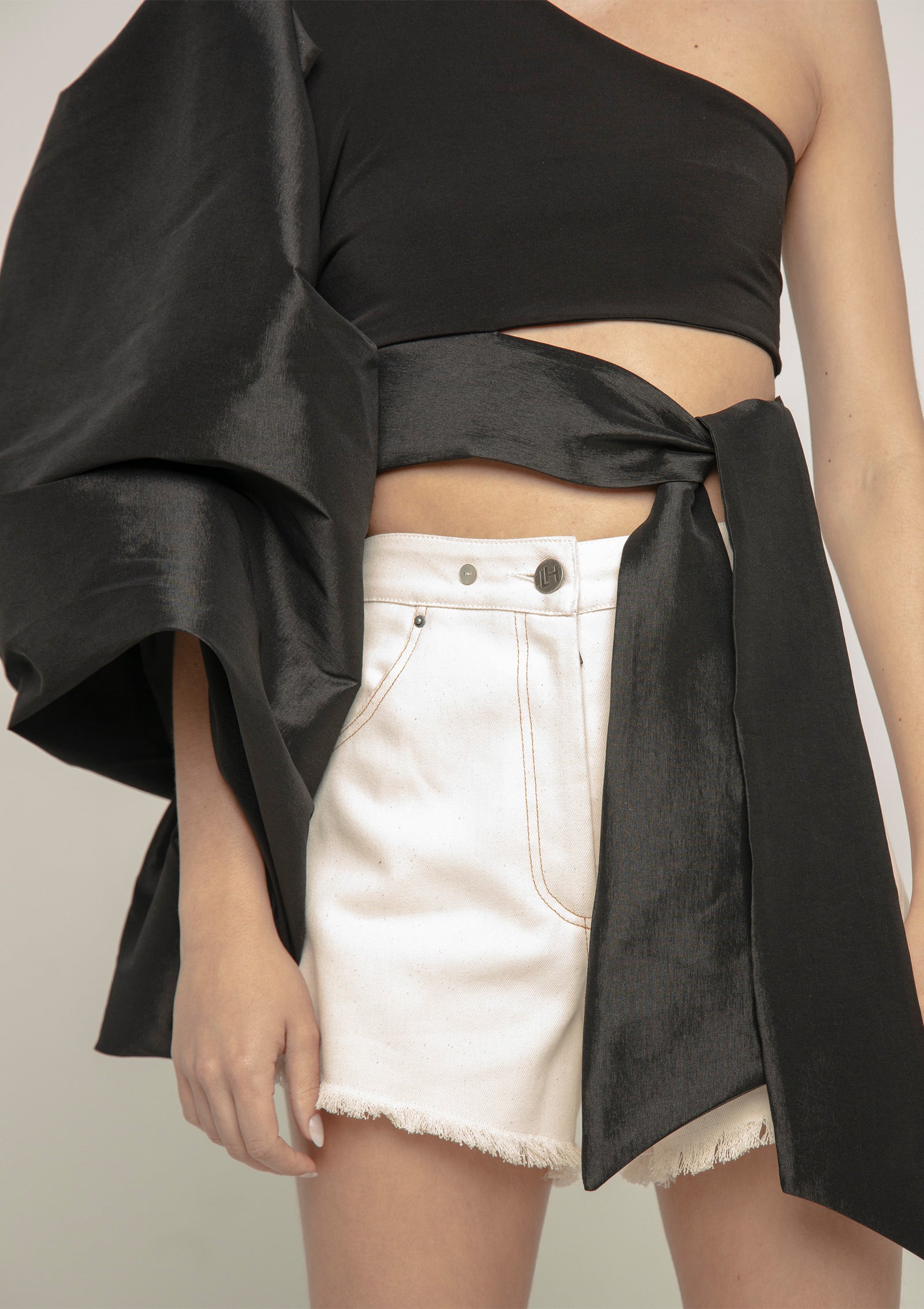 Capri Black Top