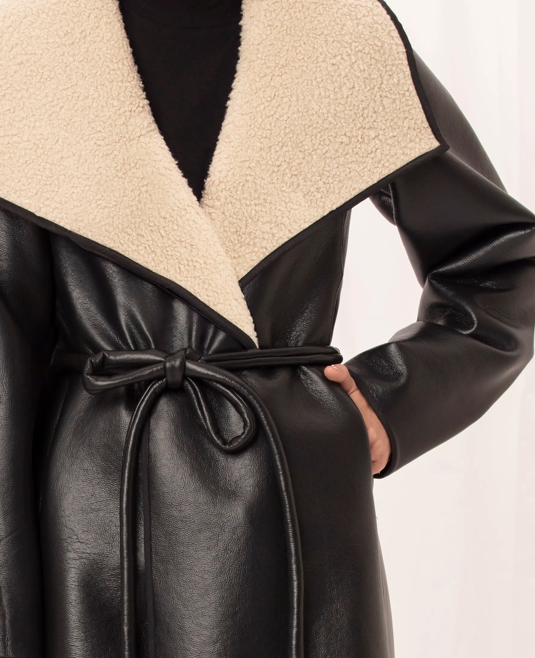 IMMEDIATE DELIVERY Malena Coat / Black
