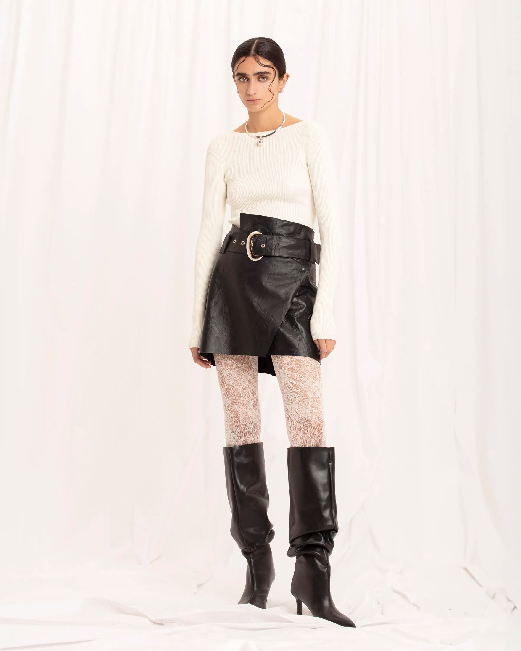 PRE ORDER / Claire Black Skirt