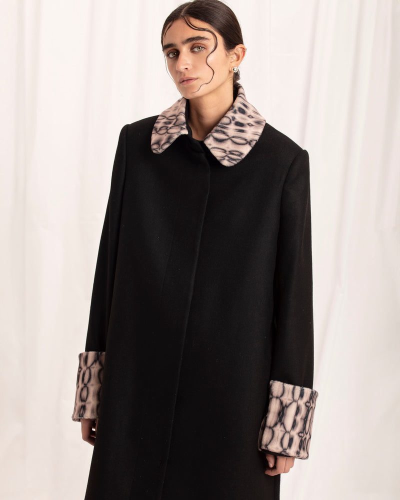 PRE-ORDER / Cruella Black Coat