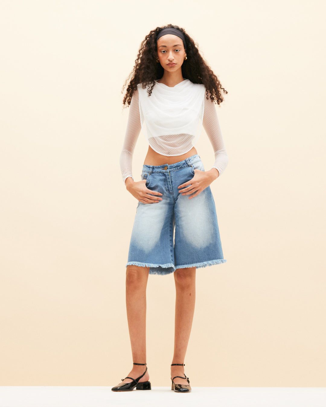 Taure White Top