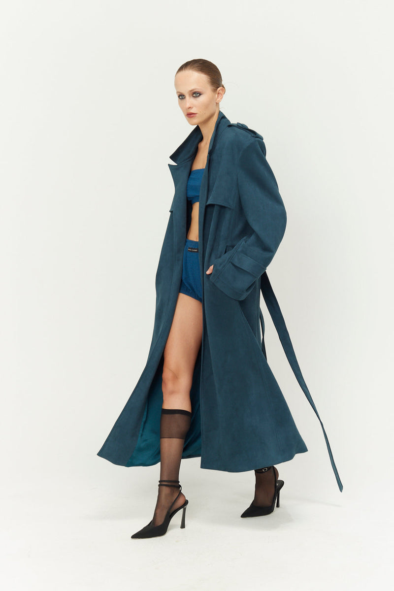 PRE-ODER Trauco Petroleum Blue Coat